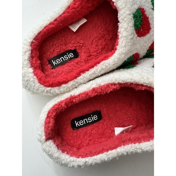 Kensie Sherpa Memory Foam Strawberry Print Slip On Slippers Women’s Size 8 - Picture 7 of 9